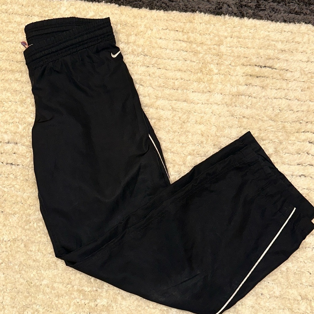 Women Nike pants